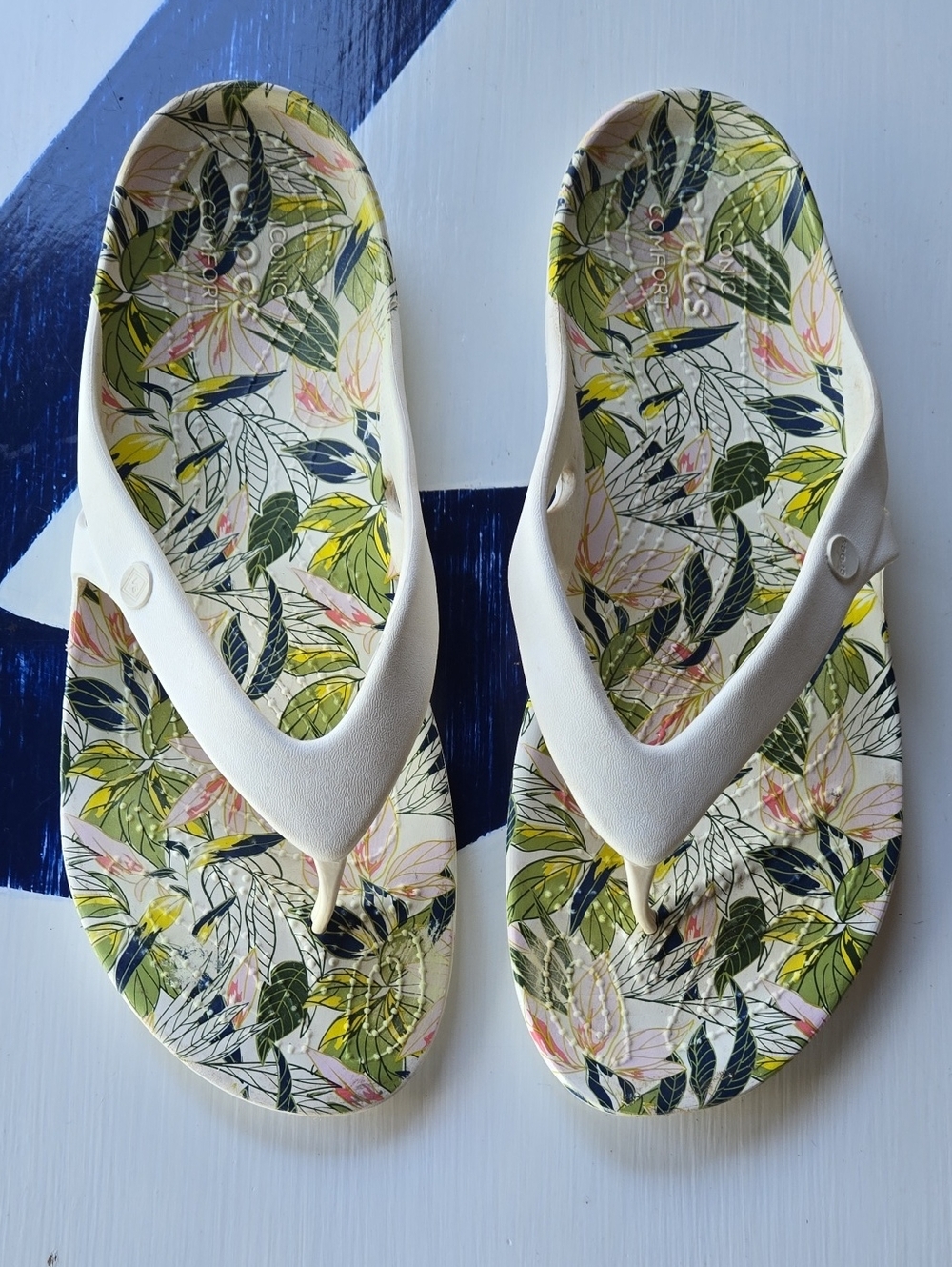 Crocs Kadee Flip Flop Sandal With Vera Bradley Print Footbed Size US 10